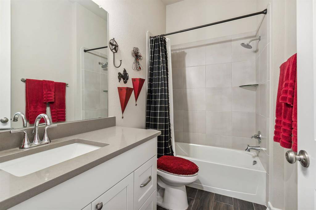 Guest Bathroom 2 is situated next to Guest Room 3 (bedroom 4 not currently shown in pictures ...yet)