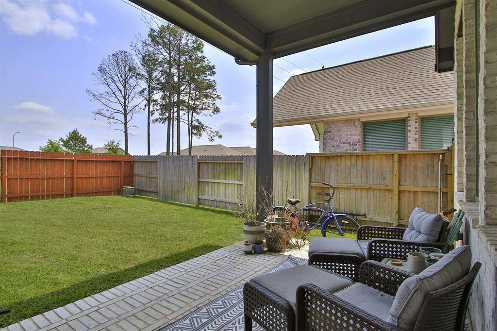 Oversized Covered Patio faces the North East to enjoy the amazing sunrise with your coffee