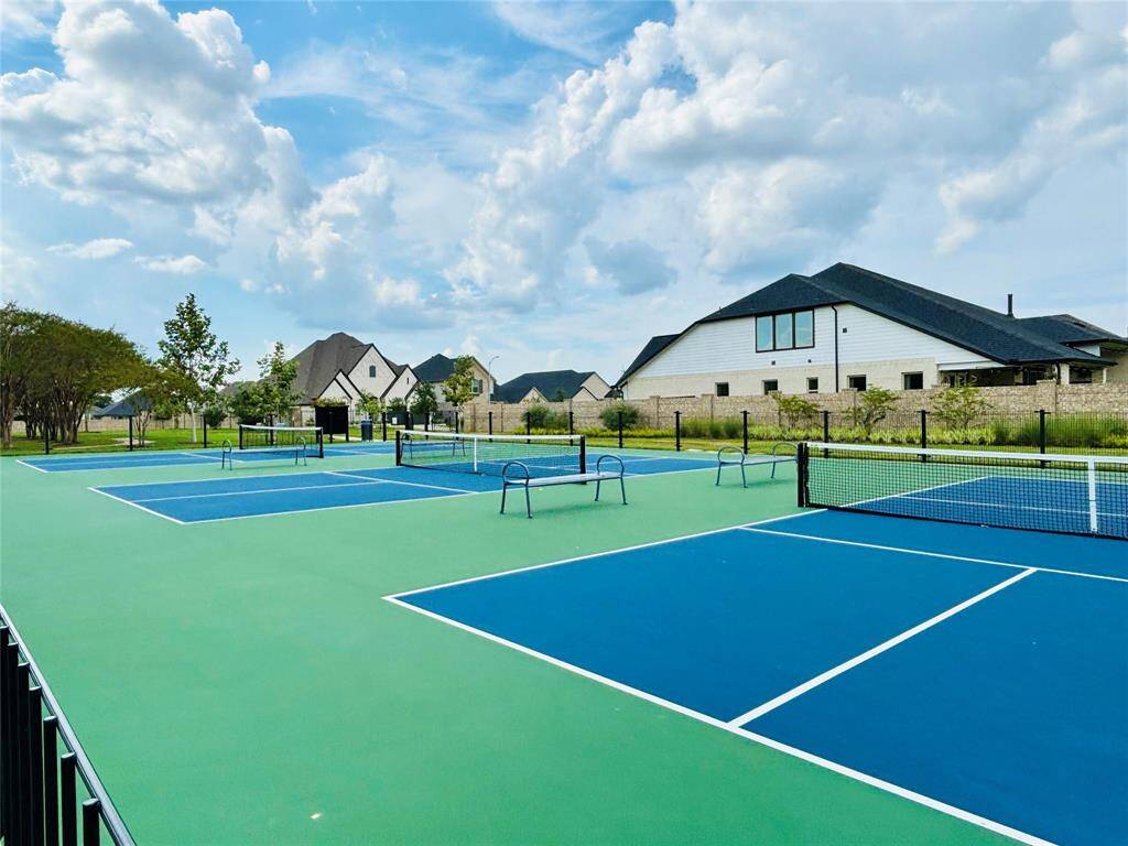 Pickleball Courts