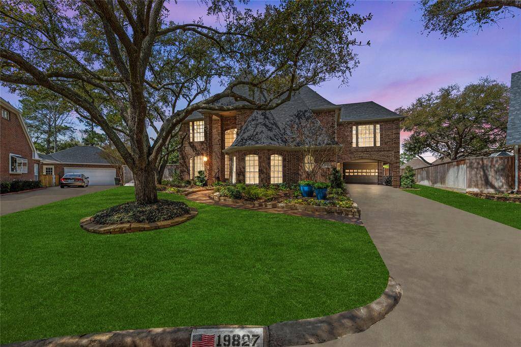 This expansive 5,415 sqft home sits on a generous 18,935 sqft lot, offering plenty of space inside and out. Featuring 4 bedrooms and 3.5 baths, this home is designed for both comfort and luxury.