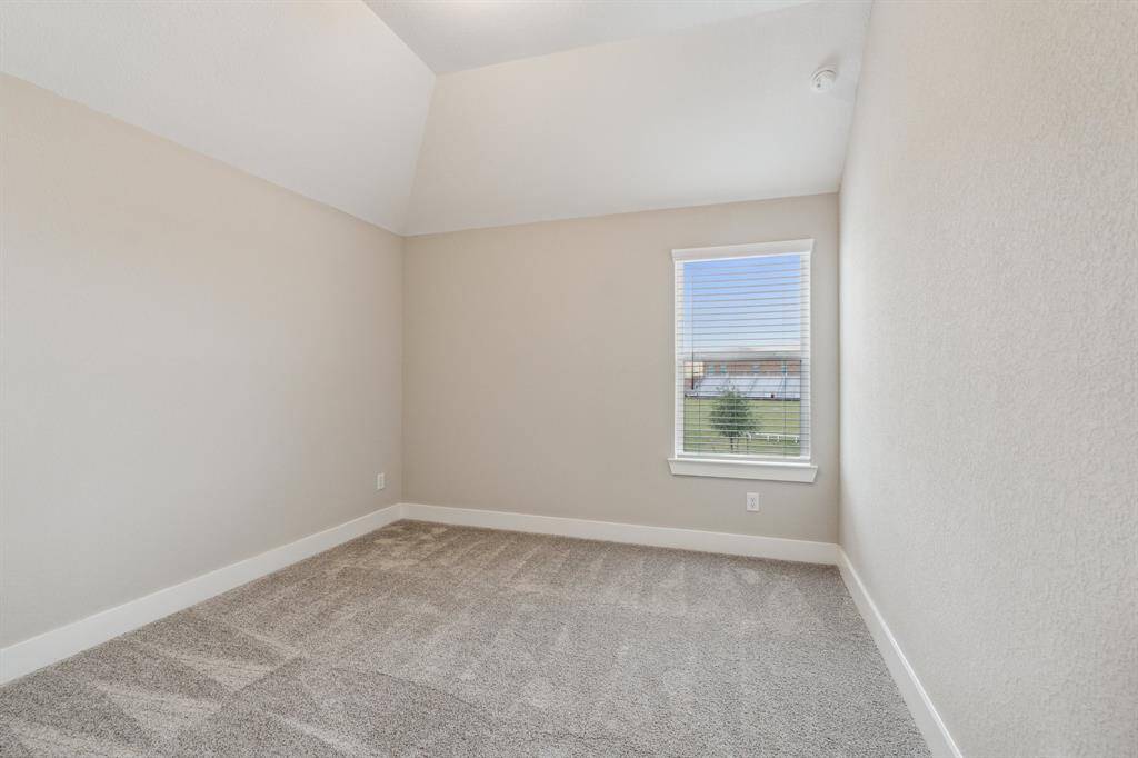 Upstairs bedroom 2