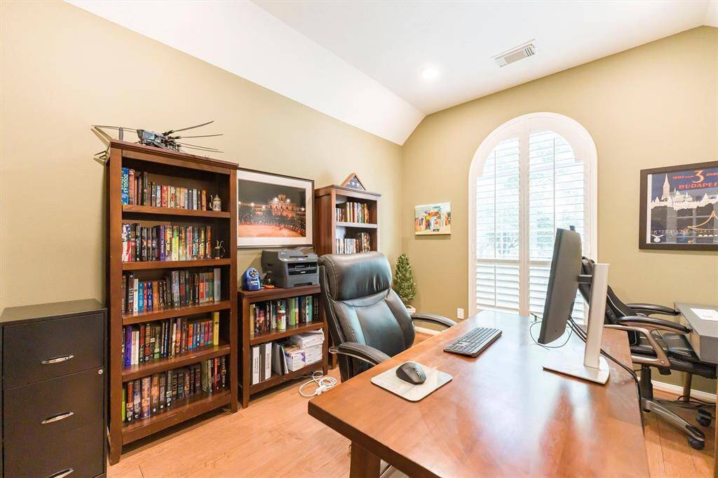 Office/Study is Light & Bright & has room for 2 working areas & a nice big closet...