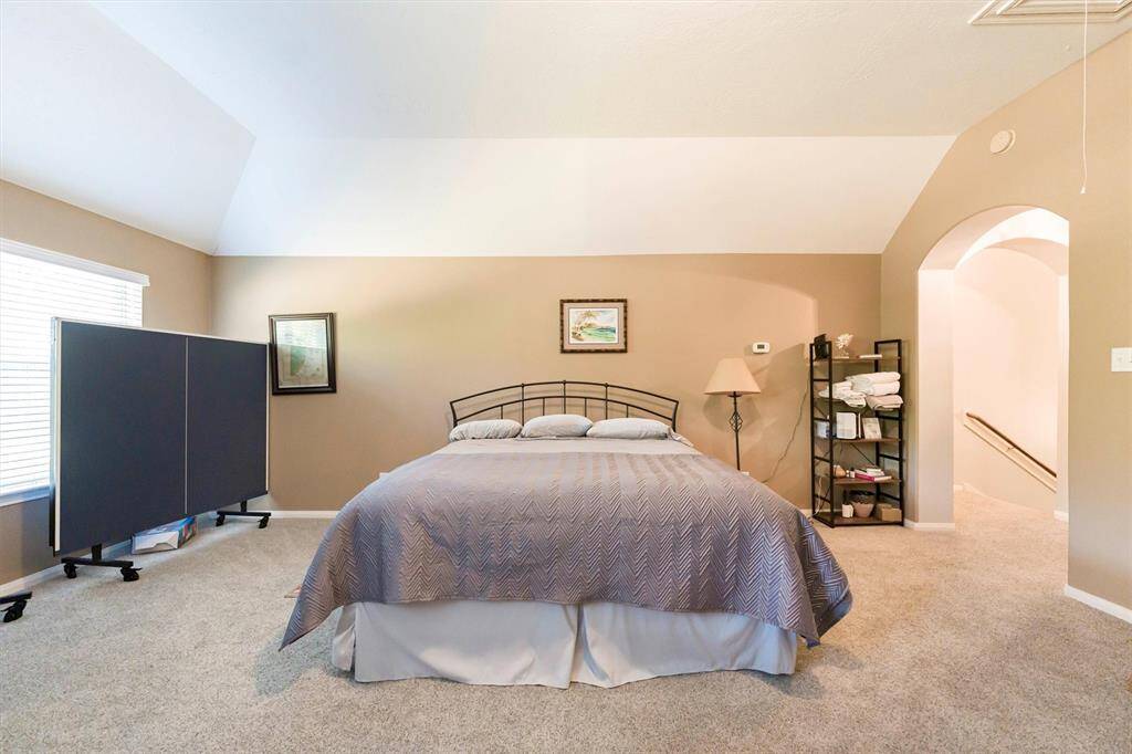 Flex room up/make into a 4th bedroom, easy to add a closet if you need... Or a guest room for company...