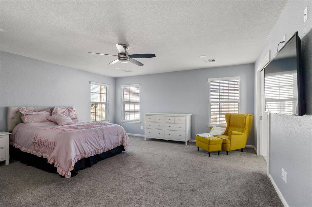 Huge Primary Suite with plenty of Natural lighting!