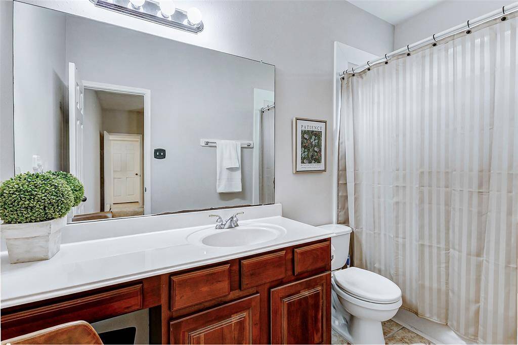 Ensuite Bath of Bedroom 2.