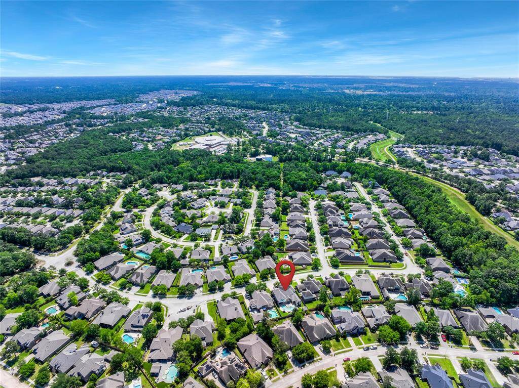 Having Broadway Elementary School inside the neighborhood makes your morning commutes a breeze. All other assigned schools, including Grand Oaks High School, are within a 5-minute drive or a short bike ride.