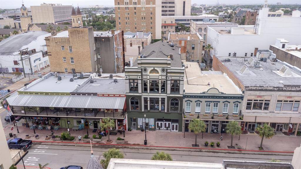 In the heart of the Galveston Art District