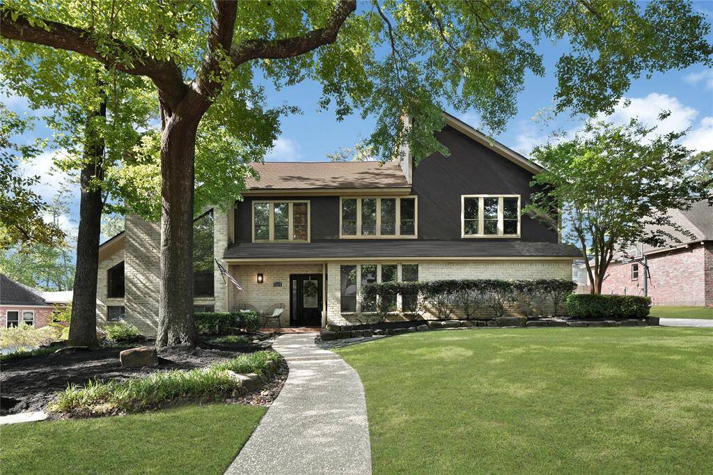 2114 Woodstream Dr.