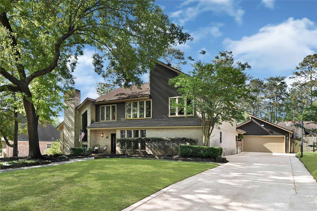 Welcome home to 2114 Woodstream Dr.