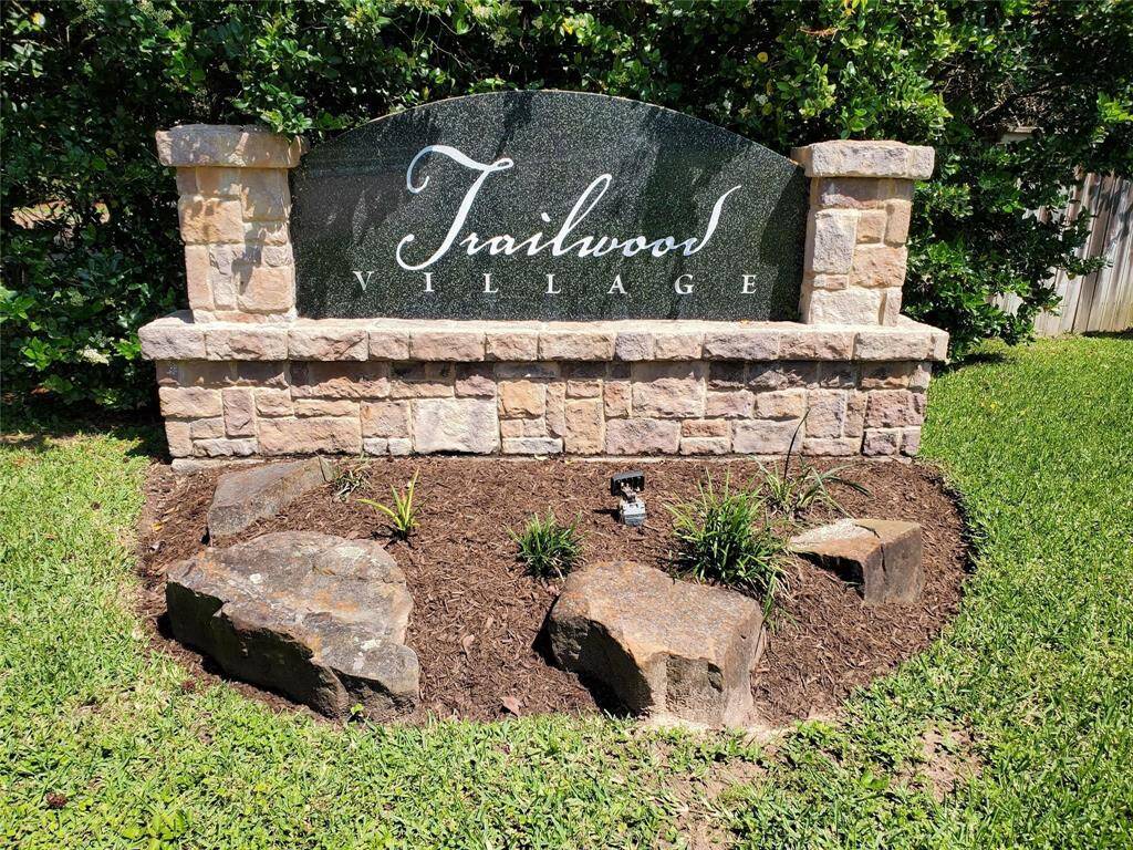 Trailwood subdivision in Kingwood, TX