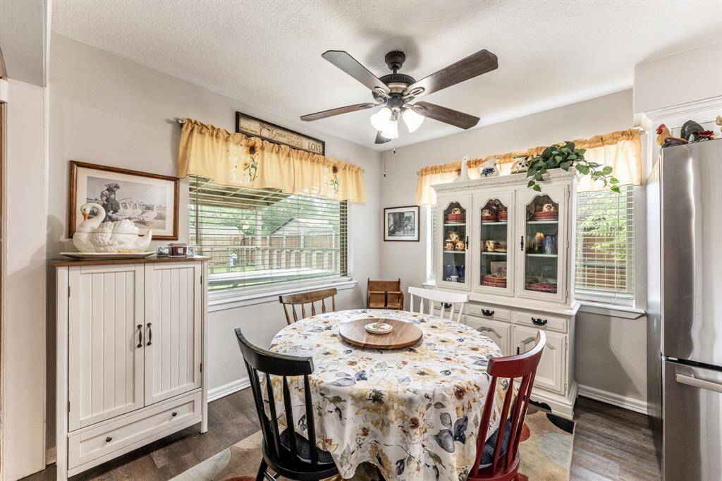 Dining area located off kitchen