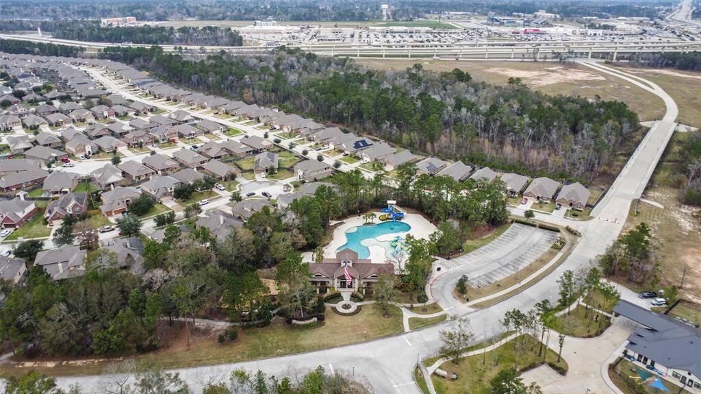 Birds eye view of the neighborhood
