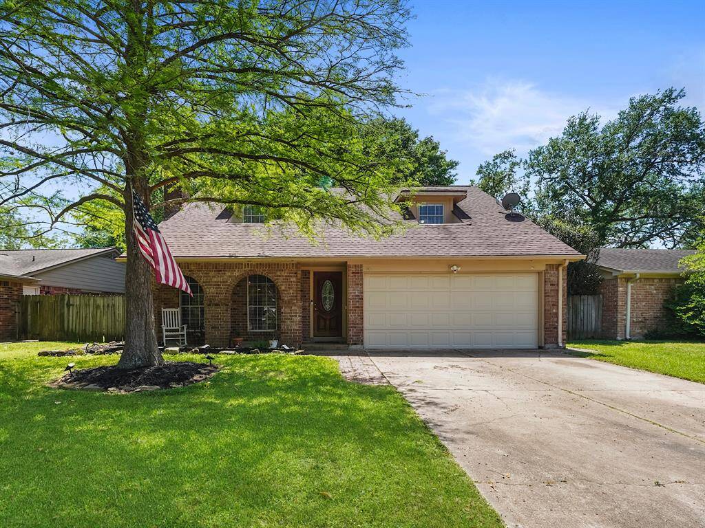 Prepare to be captivated by this charming Cimarron residence, a true gem that exudes warmth, character, and modern convenience boasting 4 bedrooms and 2 bathrooms.