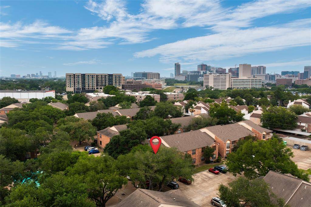 The Texas Medical Center is conveniently located near the community.