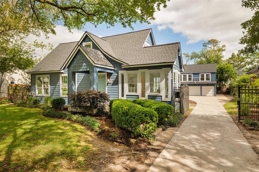 Traditional Garden Oaks at its best! Beautifully updated and expanded original home with an apartment over the large garage.