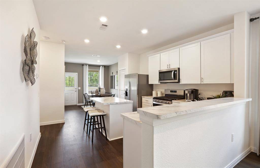 MODEL HOME images may NOT be consistent with finished product.
