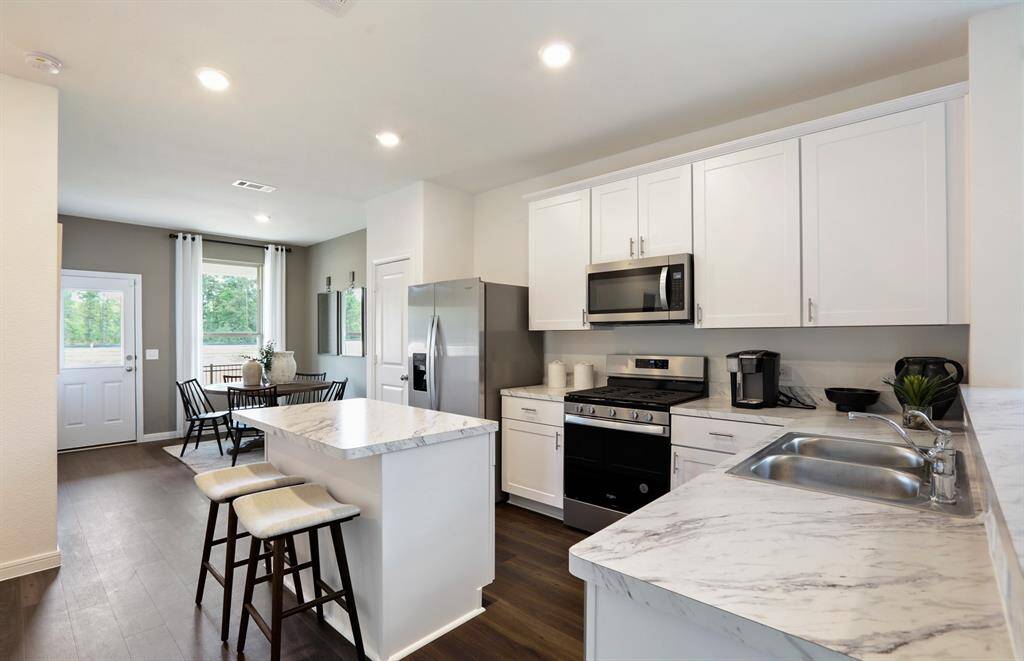 MODEL HOME images may NOT be consistent with finished product.