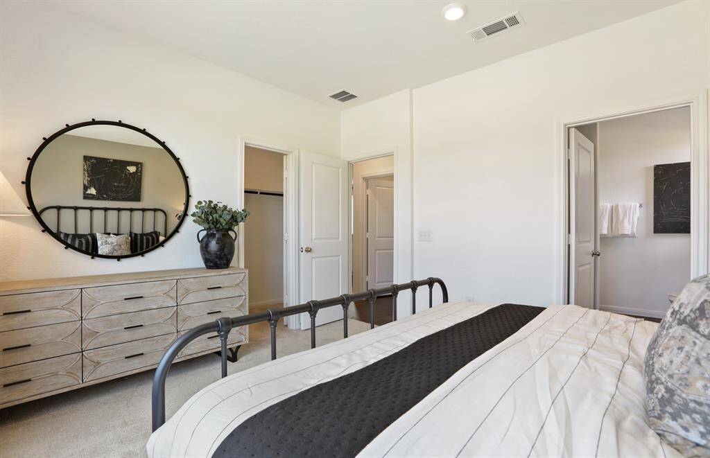 MODEL HOME images may NOT be consistent with finished product.