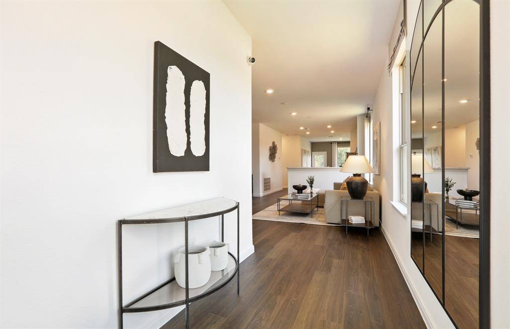 MODEL HOME images may NOT be consistent with finished product.