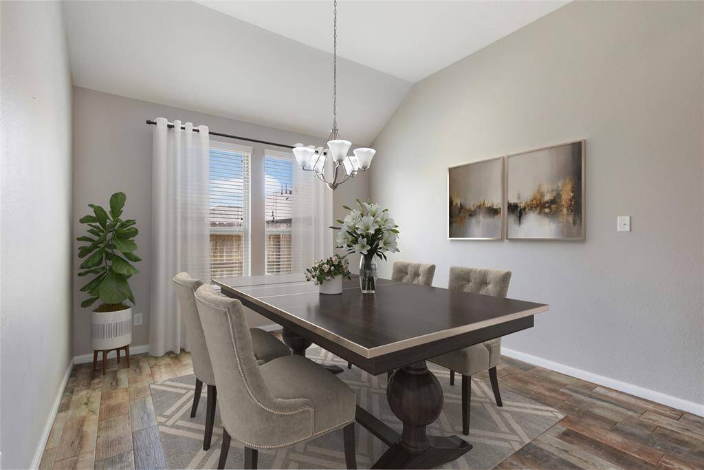 Dining room (virtually staged)