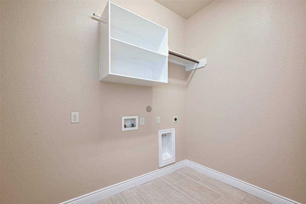 Large Laundry Room