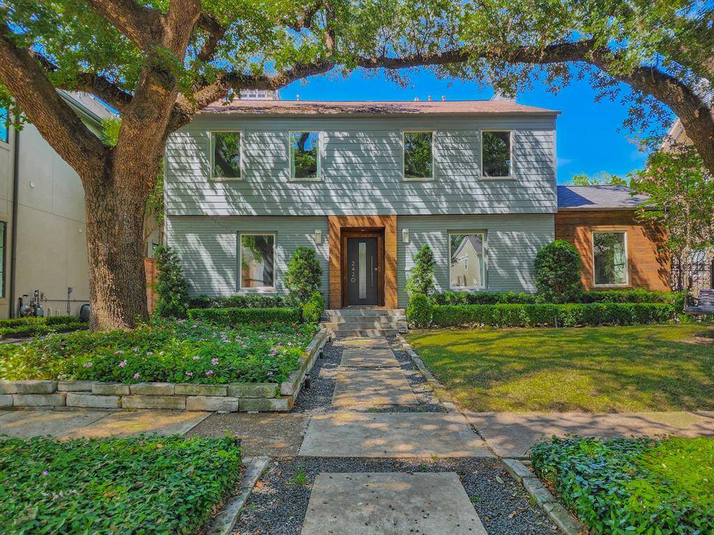 Welcome to 2420 Locke Lane, located in Houston's iconic tree-lined Avalon Place. This neighborhood was featured in Terms of Endearment.