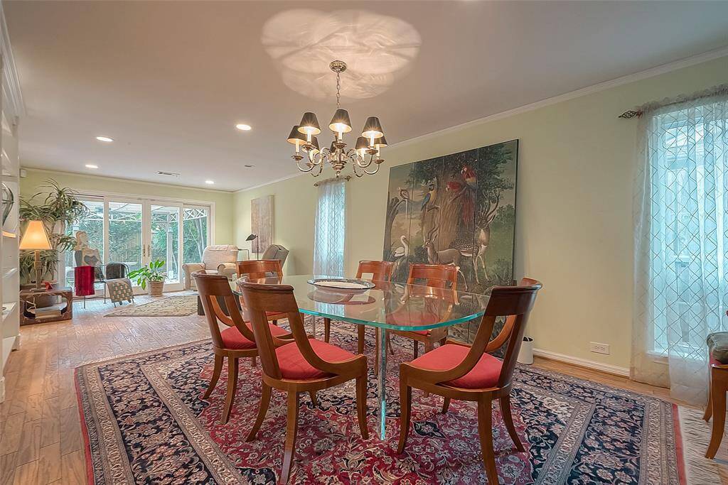 Dining room looking towards den & outdoor patio