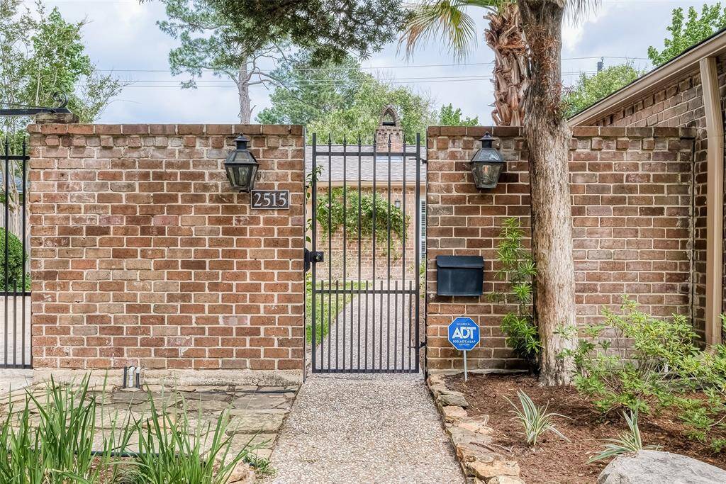 Pedestrian gate entrance