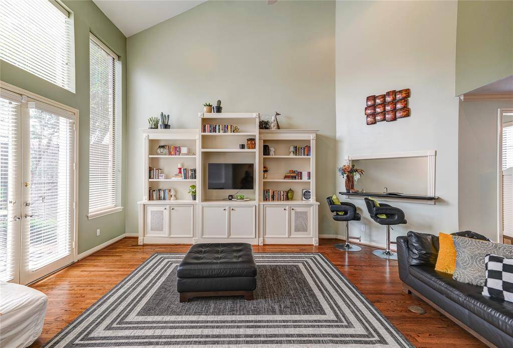 Beautiful built ins