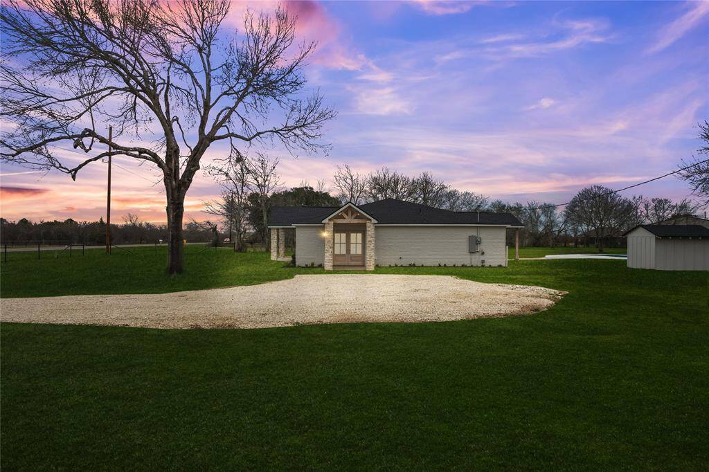 Imagine driving home to this beautiful piece of property every day!