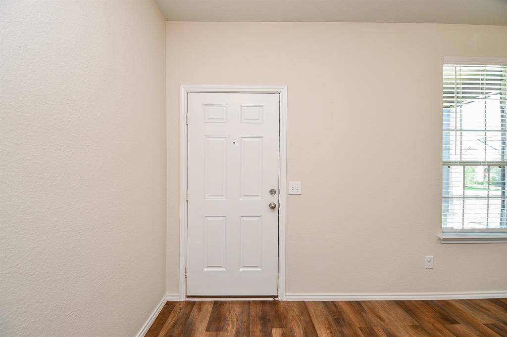 Step inside and envision the possibilities in this bright and inviting space.