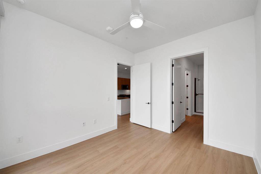Photos displayed may be of similar apartments or floor plans featuring the same finishes