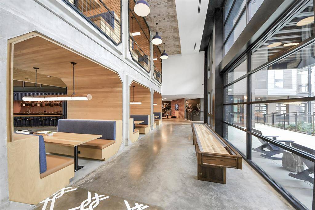 Photos displayed may be of similar apartments or floor plans featuring the same finishes