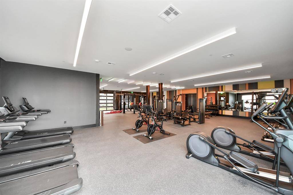 Photos displayed may be of similar apartments or floor plans featuring the same finishes