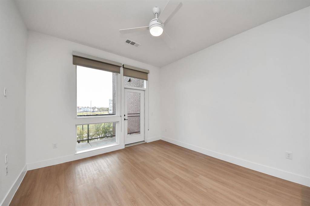 Photos displayed may be of similar apartments or floor plans featuring the same finishes