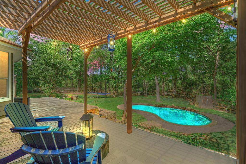Serene views of the back yard.