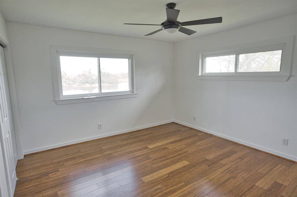 13 x 12 Bedroom faces the River