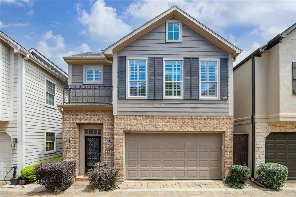 Welcome to 2945 Clinton Dr.