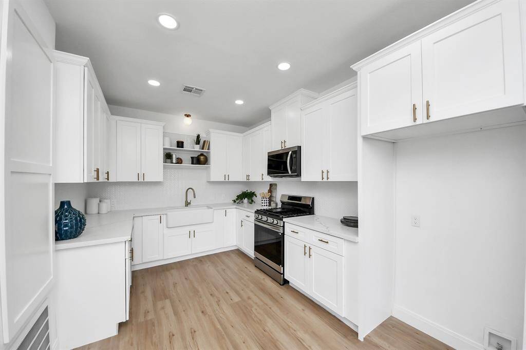 Brand new kitchen!