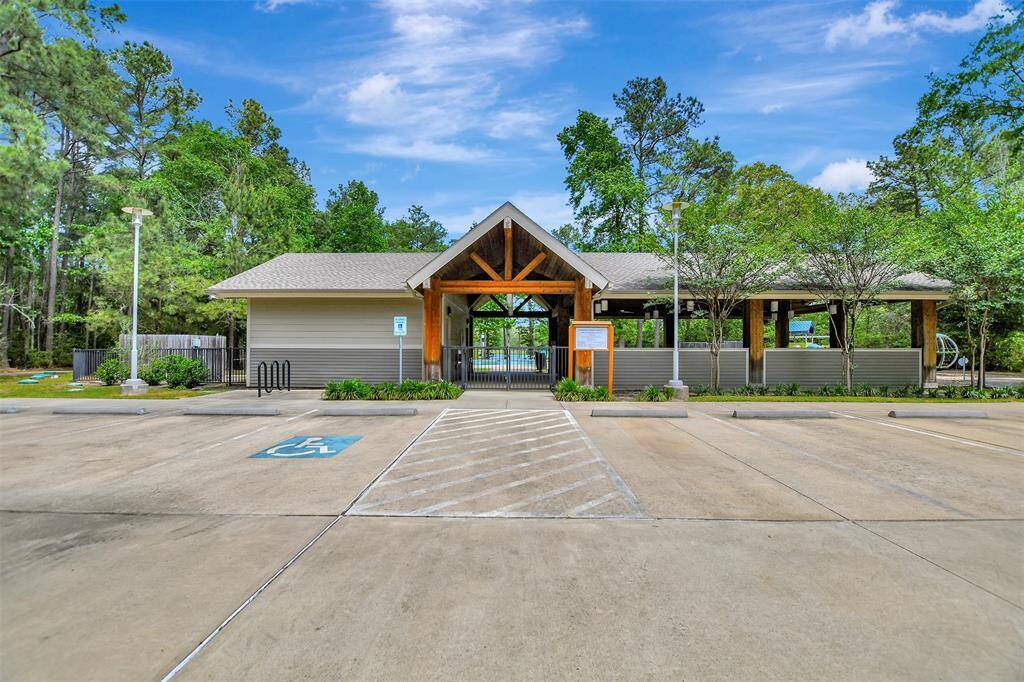 Saddle Creek Pool & Rec Center