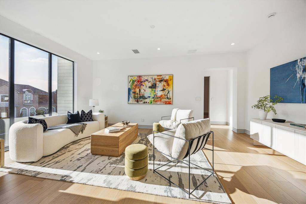 Upstairs family room space