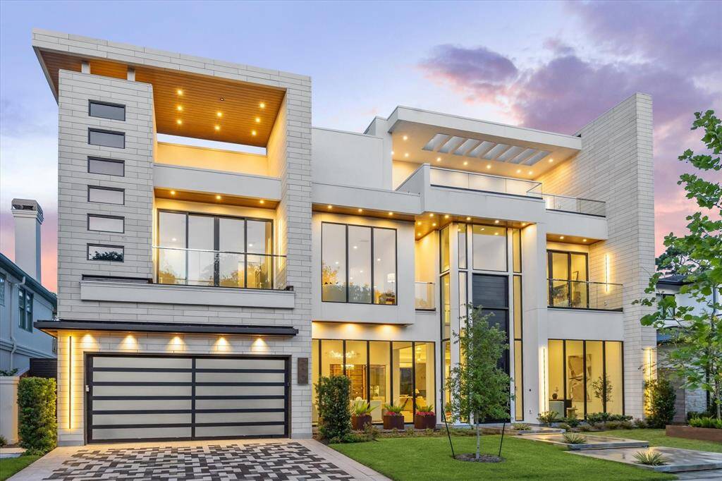 310 E Cowan is equipped with a whole house Honeywell generator and Moen leak detection system. A short walk to beautiful Memorial Park.