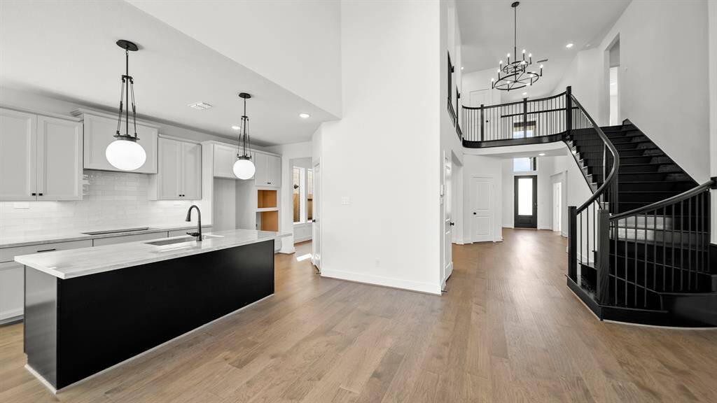 *REPRESENTATIONAL PHOTO* The Rounded Staircase Showpiece