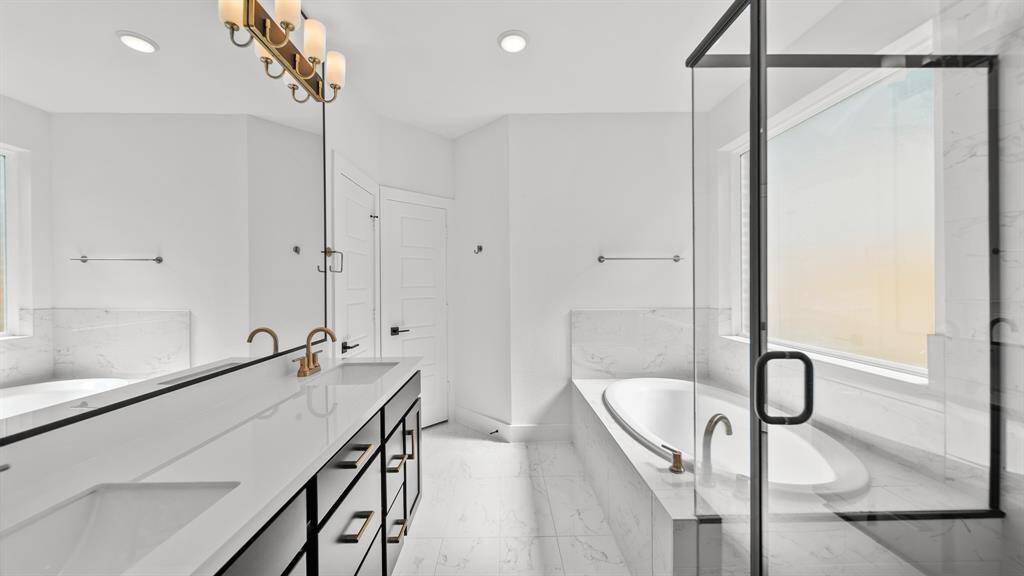 *REPRESENTATIONAL PHOTO* Spa Like Main Bath Retreat
