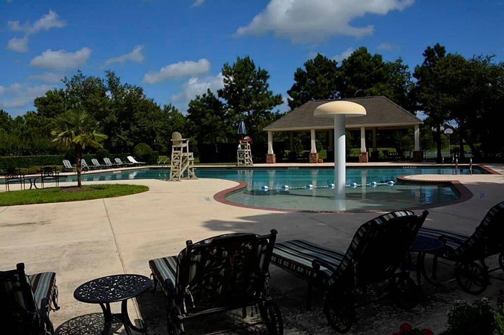 Subdivision pool