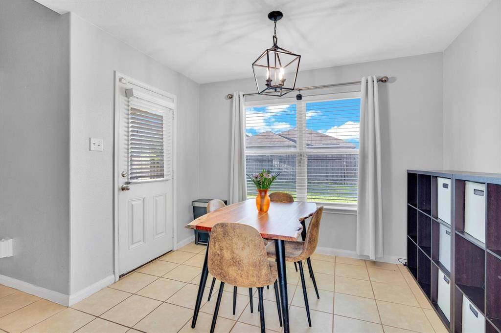 Breakfast Room