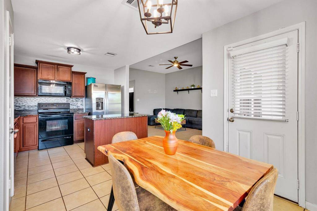 Breakfast Room with a view of the Kitchen