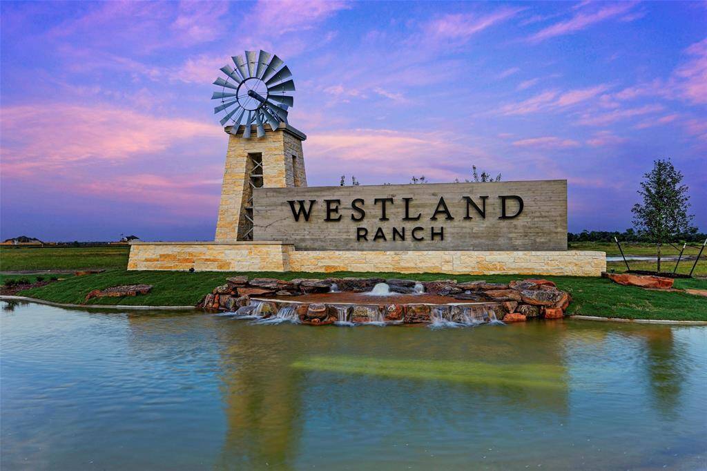 Lovely homes built by K. Hovnanian Homes in Westland Ranch.