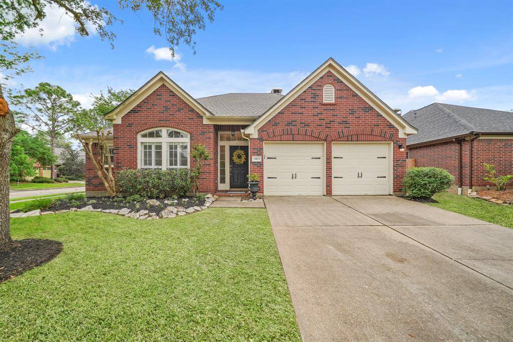 Welcome to 3403 Englewood Drive.