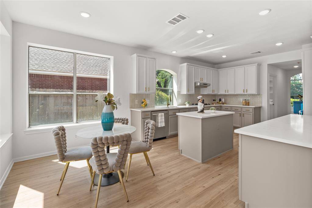 breakfast area